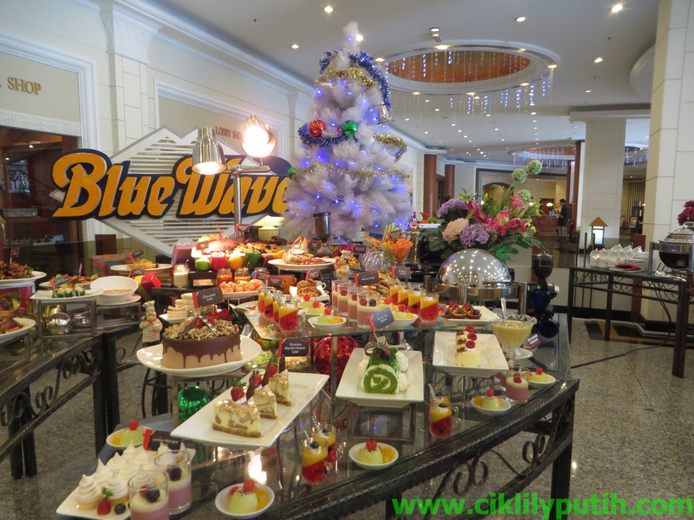 Find traveller reviews and candid photos of dining near blue wave hollywood beach in hollywood, florida. CikLilyPutih The Lifestyle Blogger CHRISTMAS Dinner & NEW YEAR Hi Tea