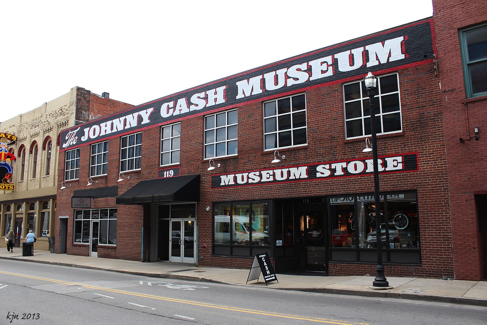 Web johnny cash museum, nashville: The Outskirts of Suburbia The Johnny Cash Museum