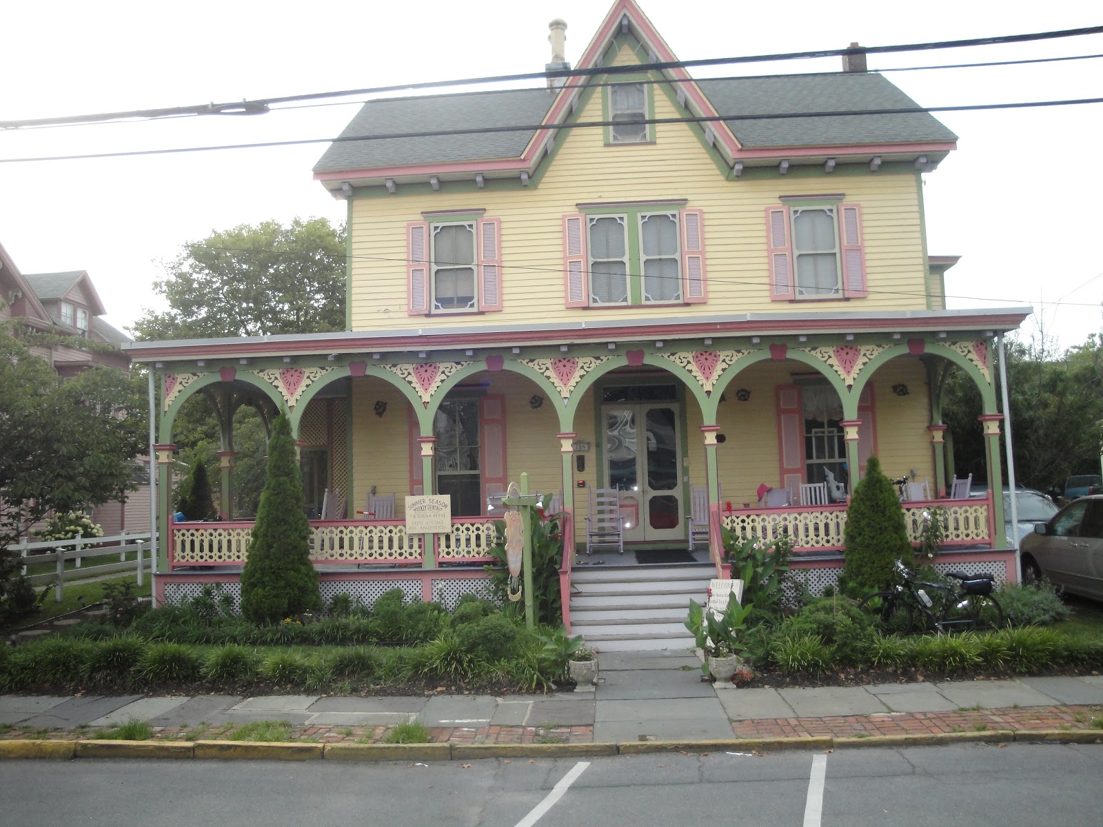Web take this guided living history tour of the magnificent 1879 physick estate, cape may’s only victorian house museum, decorated in authentic victorian style for christmas. The Sanders Cape May Victorian Homes